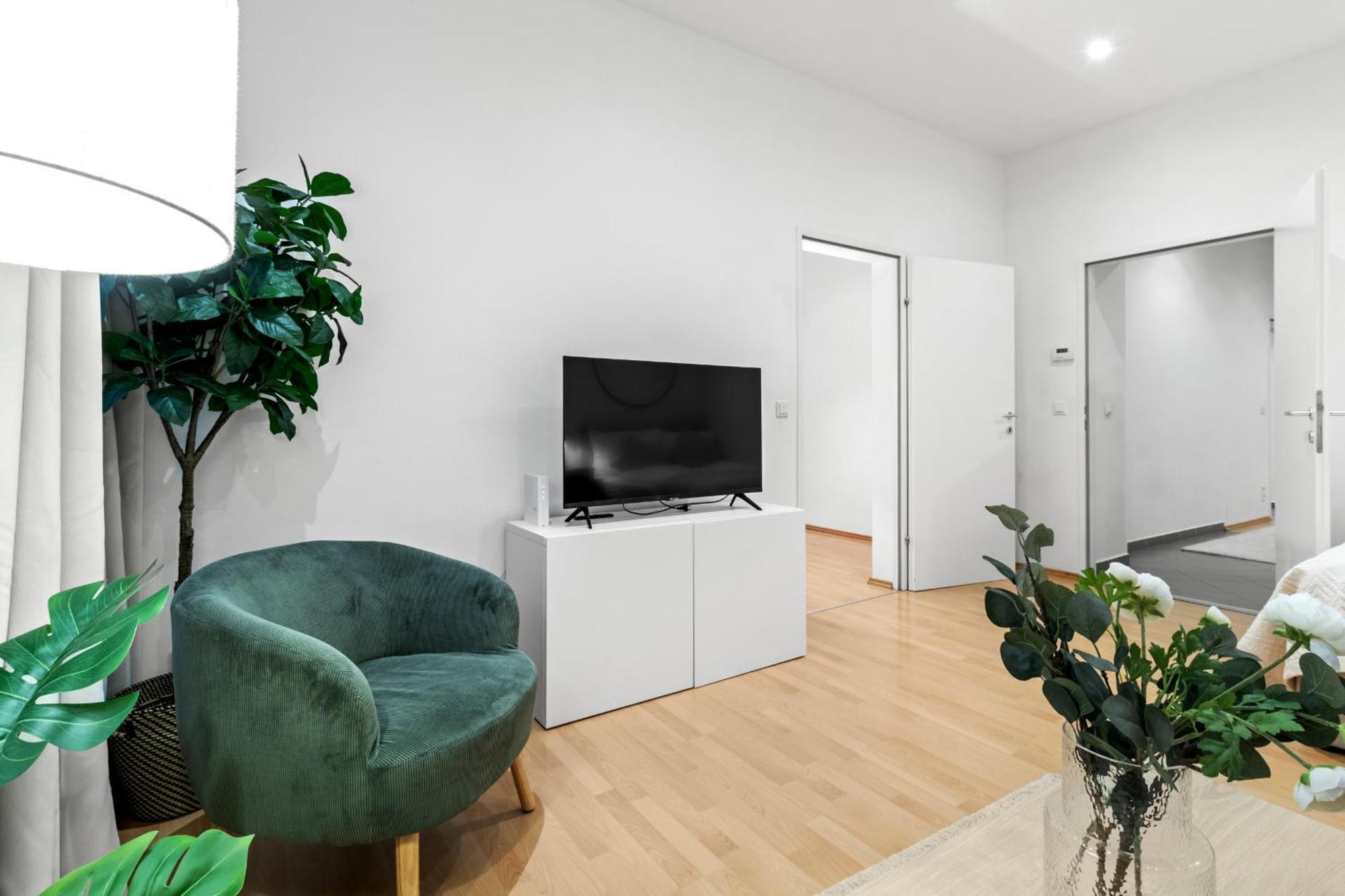 Chic 1Br Apartment - Directly Near Schoenbrunn Wiedeń Zewnętrze zdjęcie
