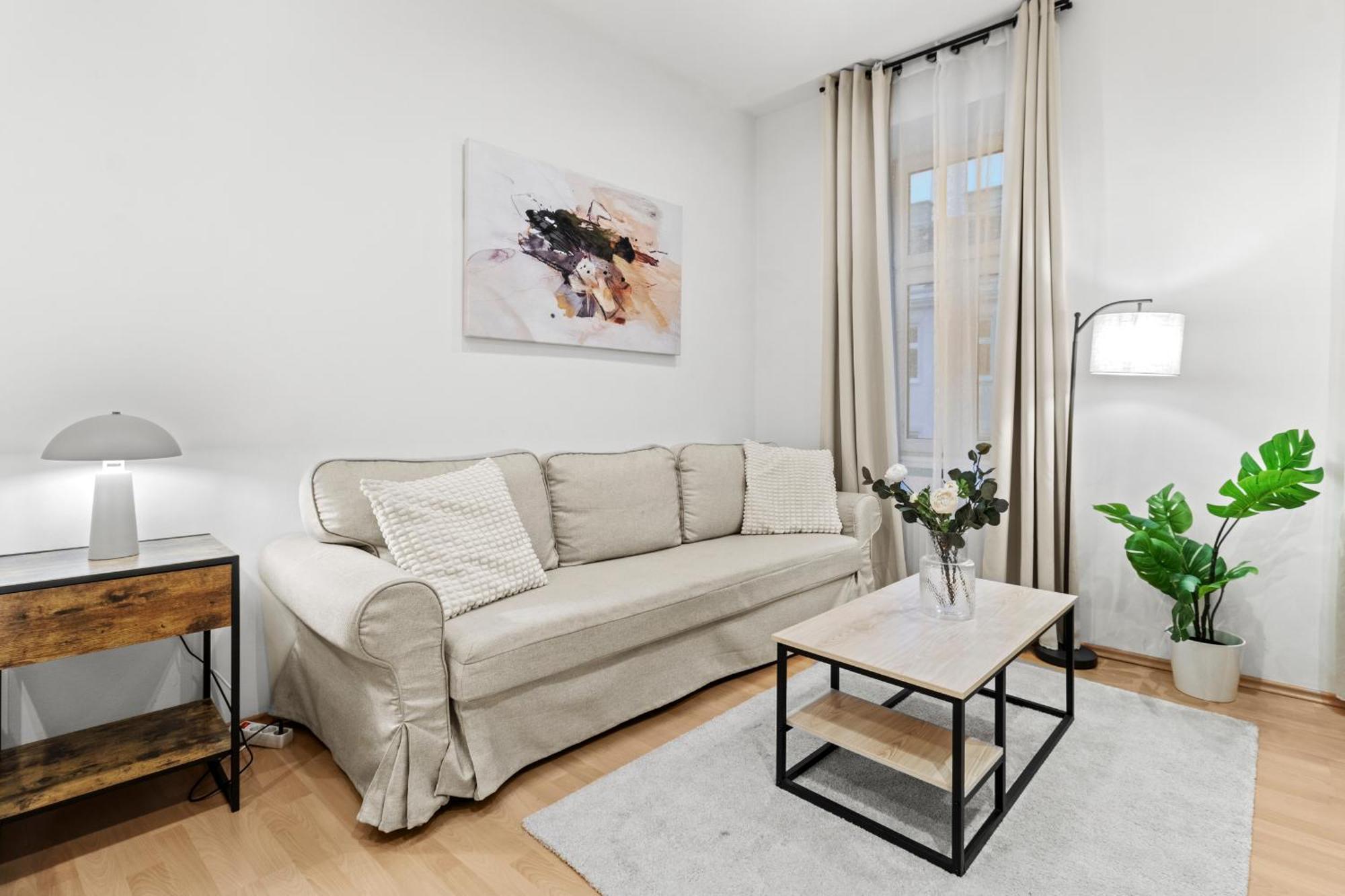 Chic 1Br Apartment - Directly Near Schoenbrunn Wiedeń Zewnętrze zdjęcie